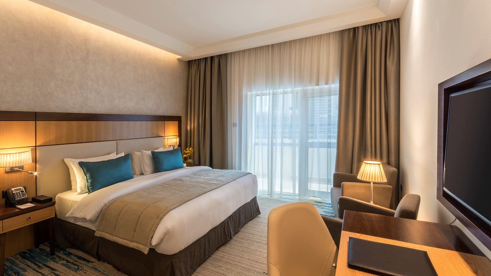 rooms-deluxe-room