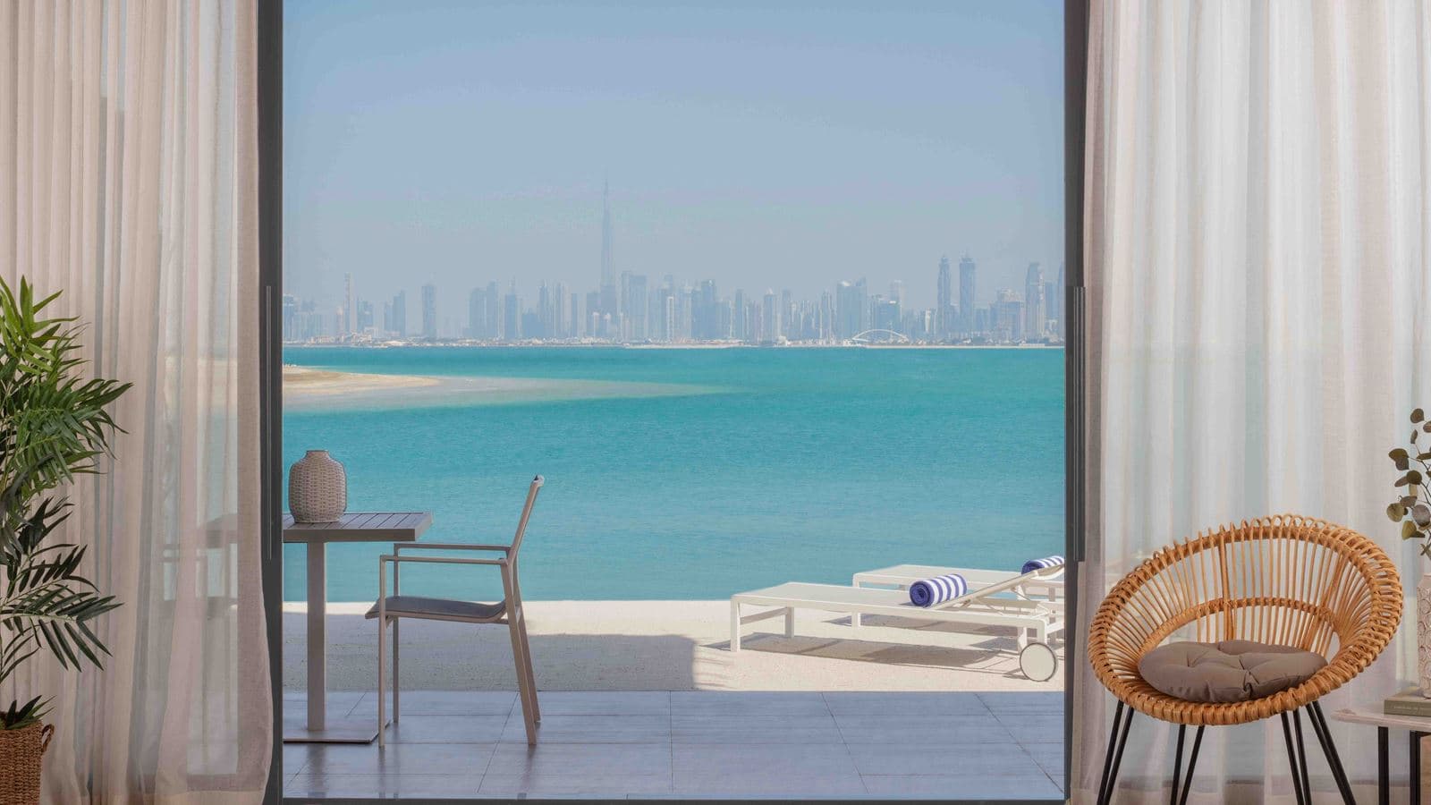 rooms-junior-beach-access-suite
