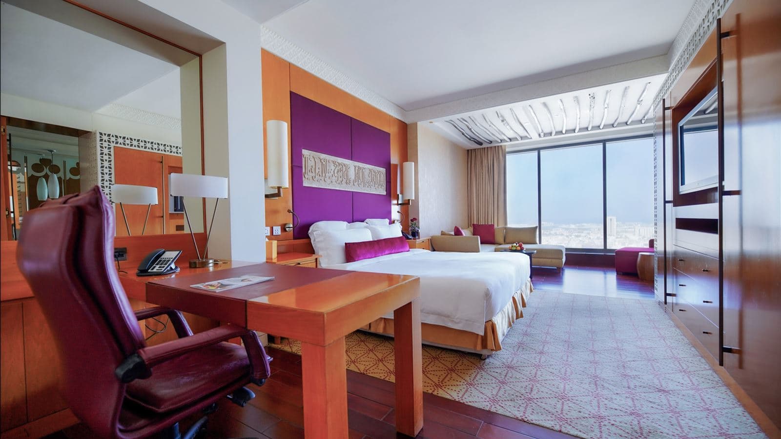rooms-deluxe-room