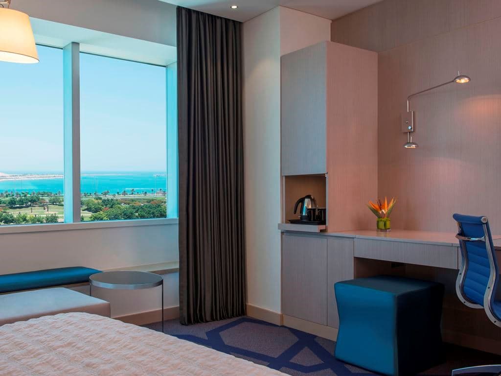 rooms-deluxe-room