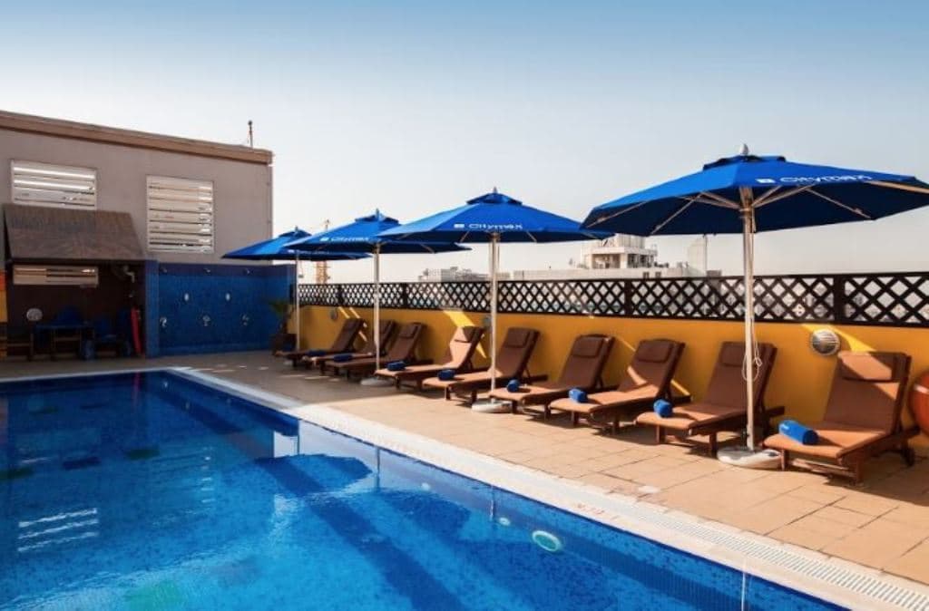 pools-outdoor-pool