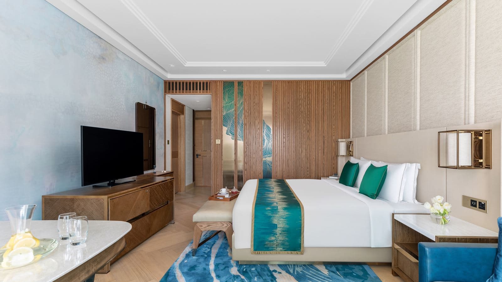 rooms-luxury-room