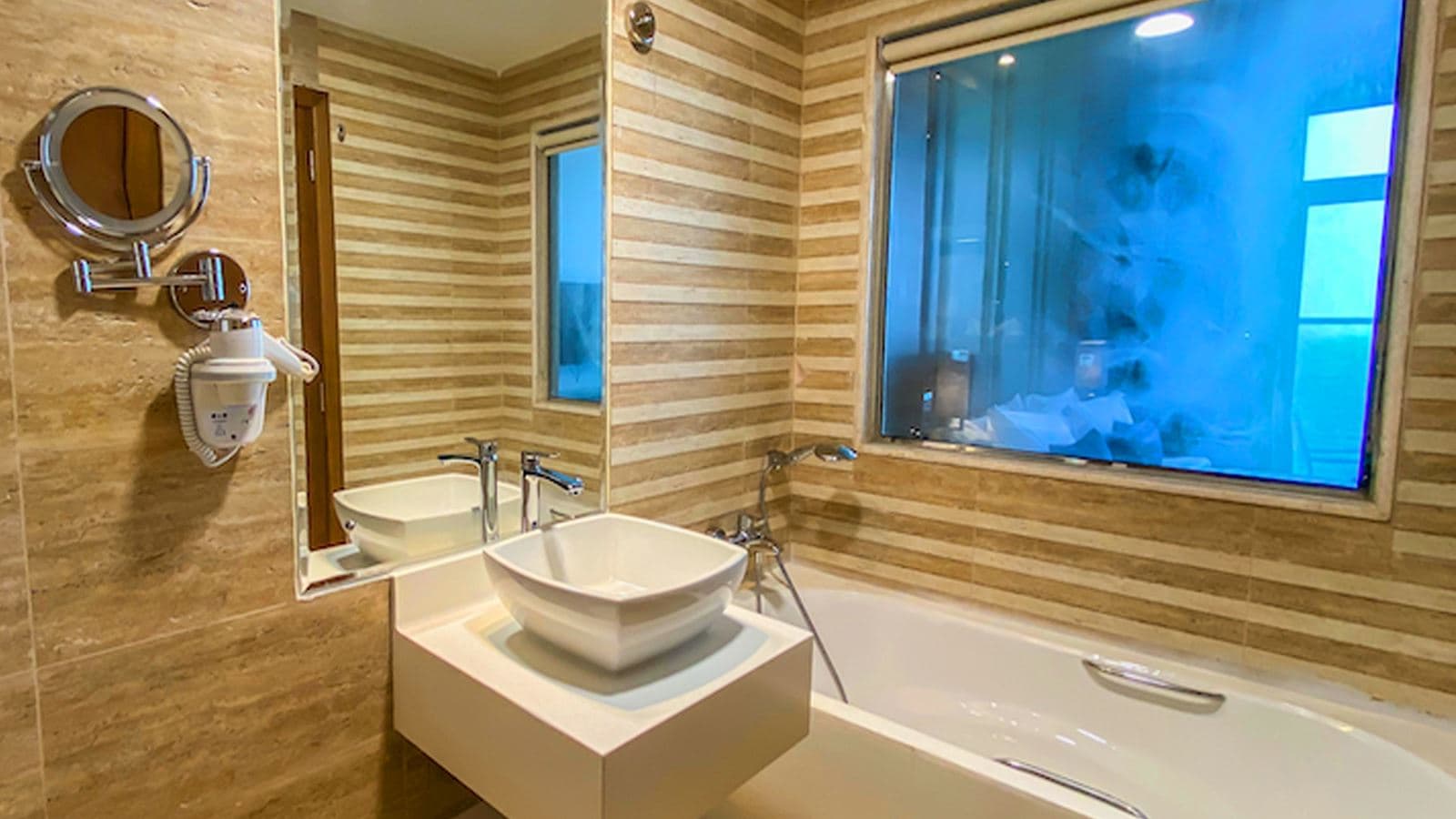 rooms-ocean-junior-suite