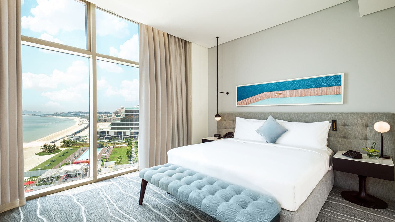 rooms-deluxe-room