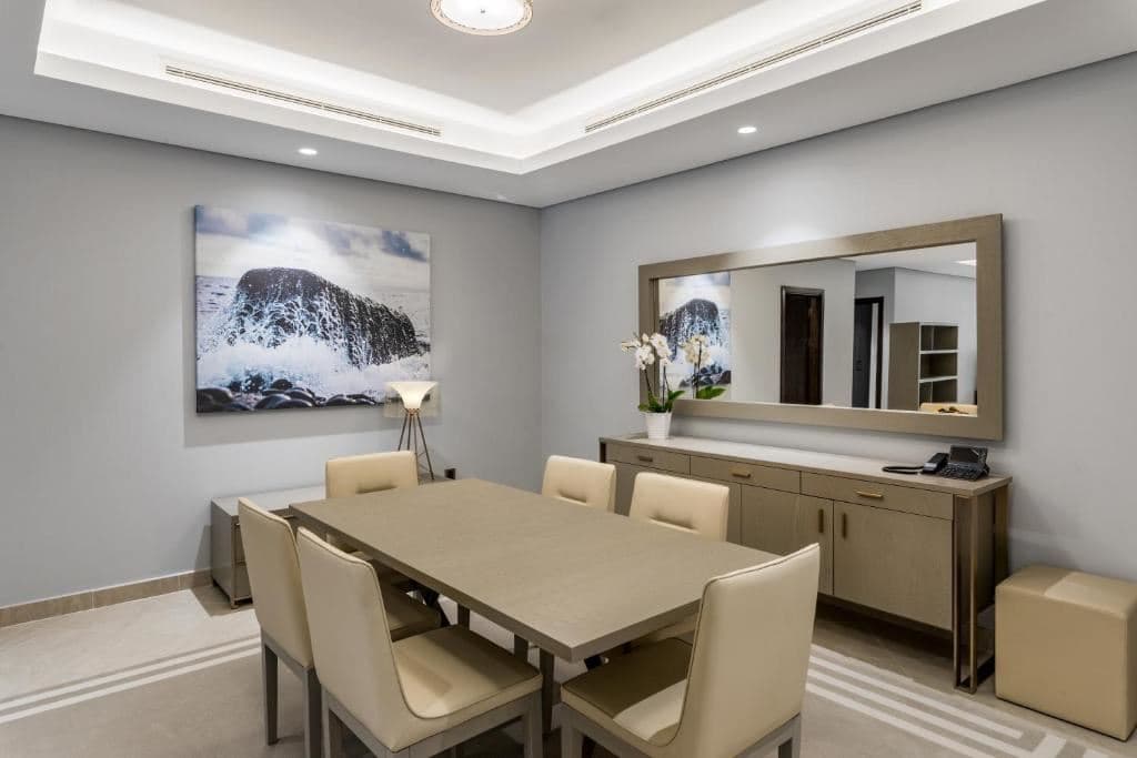 rooms-family-three-bedroom-sea-view-apartment