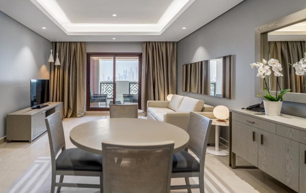rooms-family-two-bedroom-palm-view-apartment