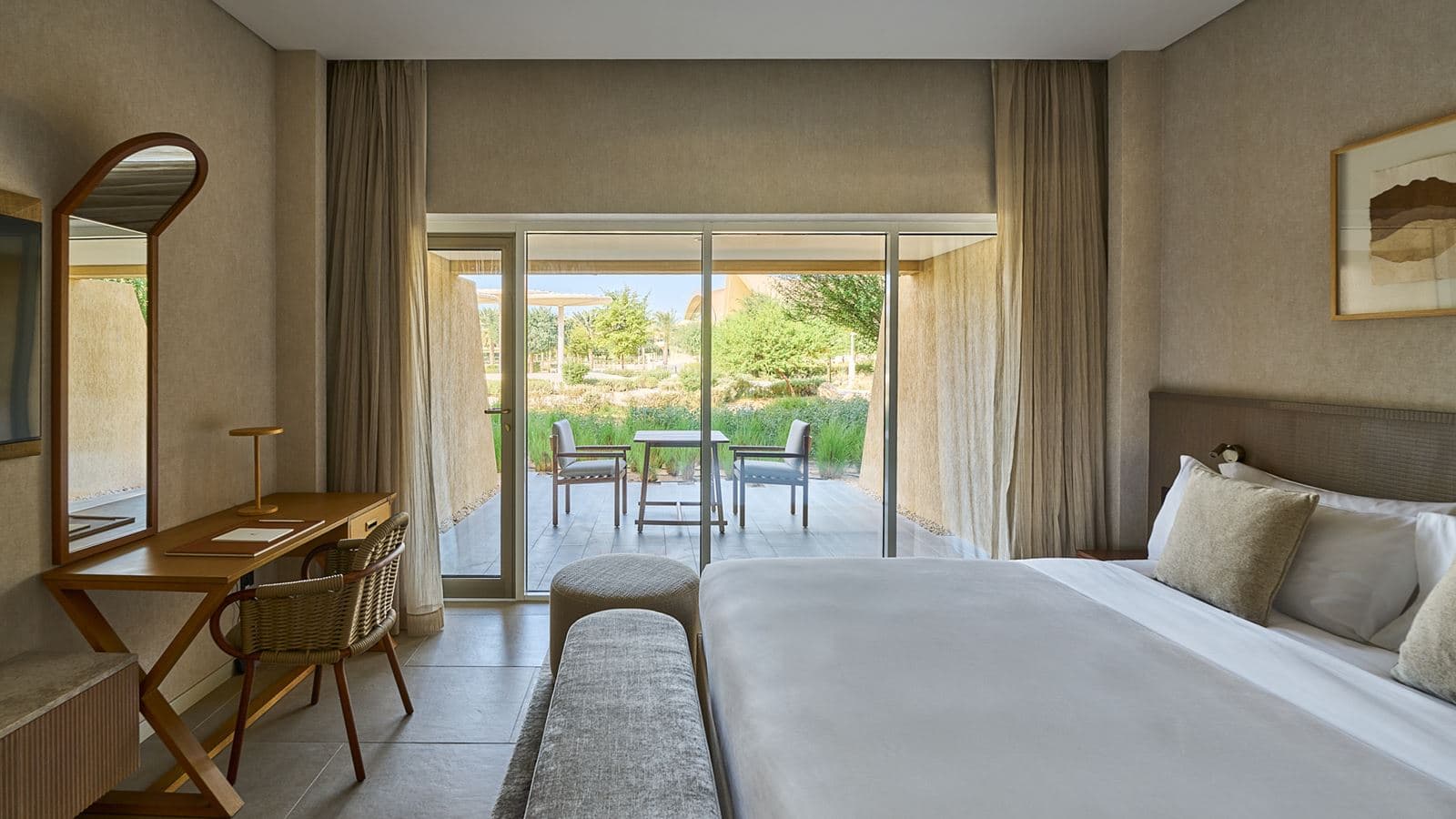 rooms-al-muradi-family-suite