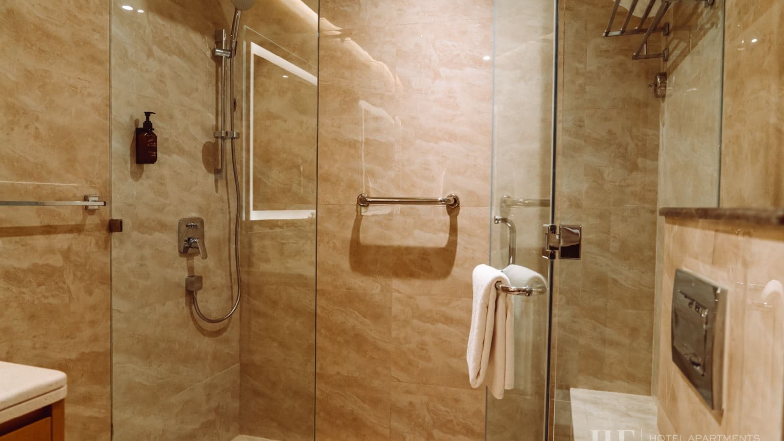 rooms-deluxe-studio