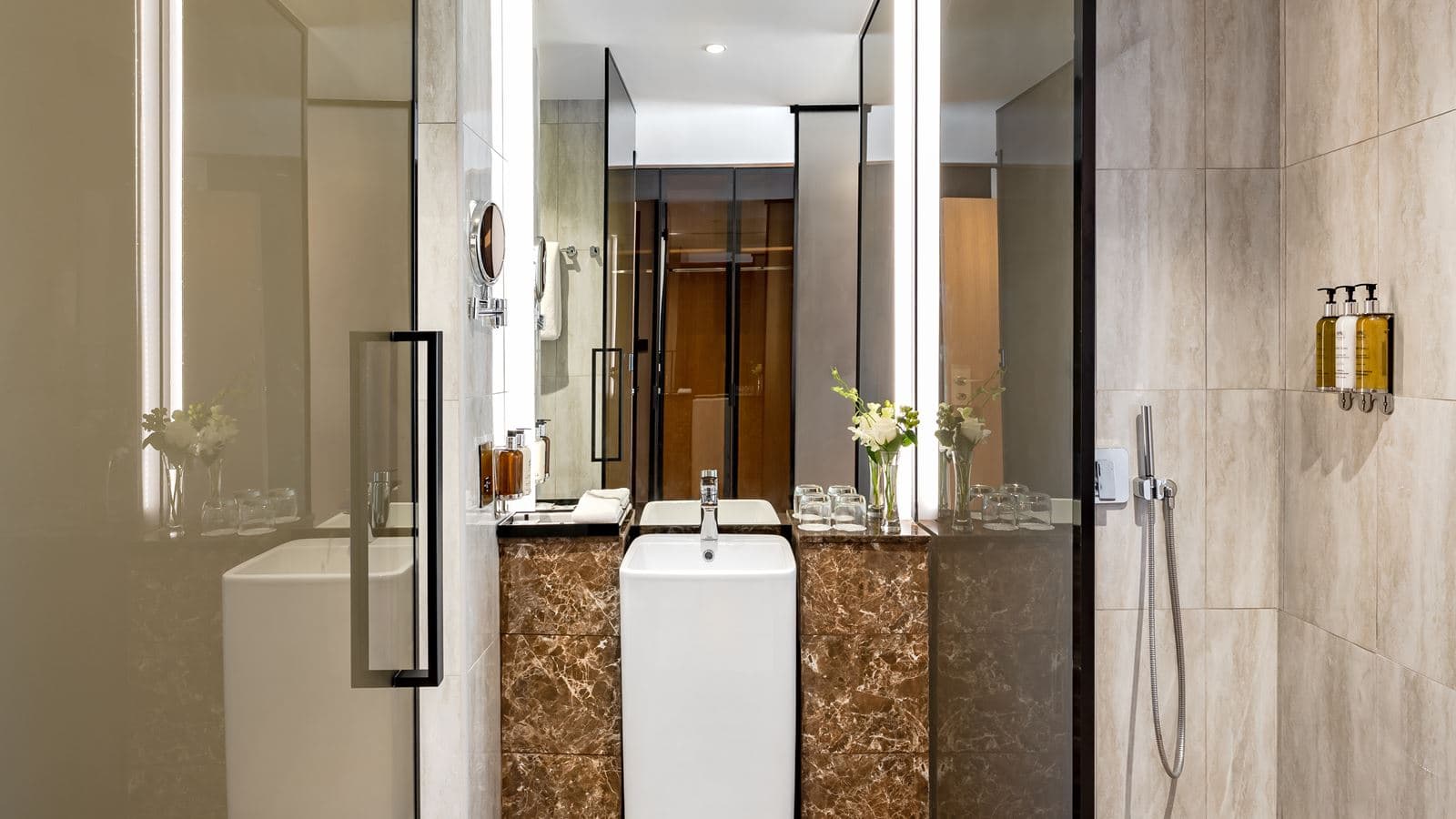 rooms-monaco-suite