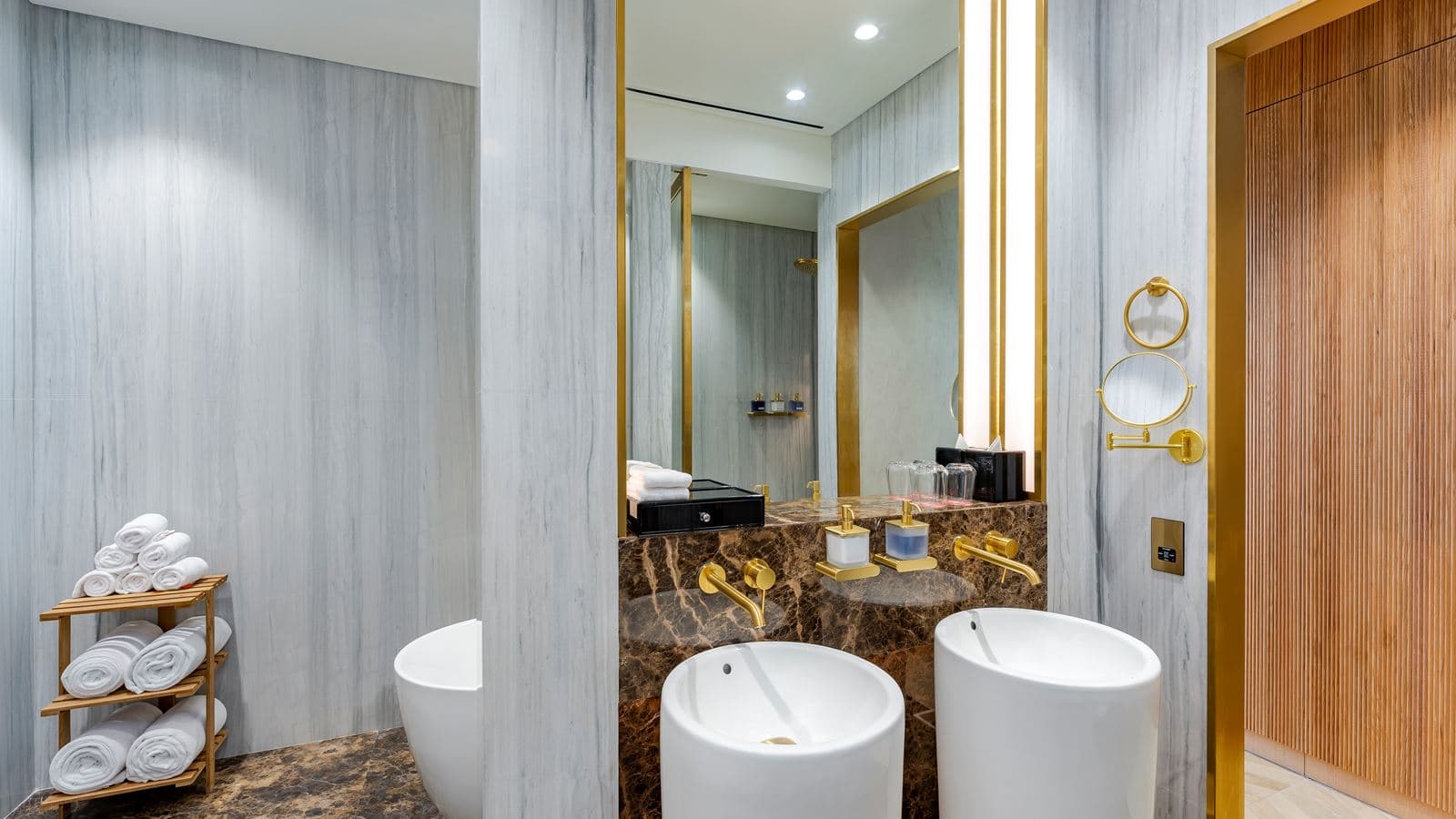 rooms-monaco-suite