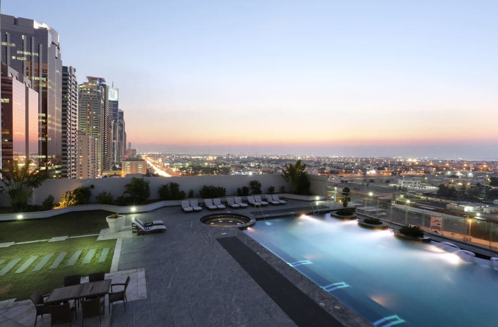pools-outdoor-pool