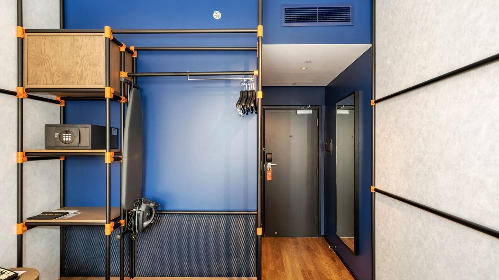 rooms-superior-room