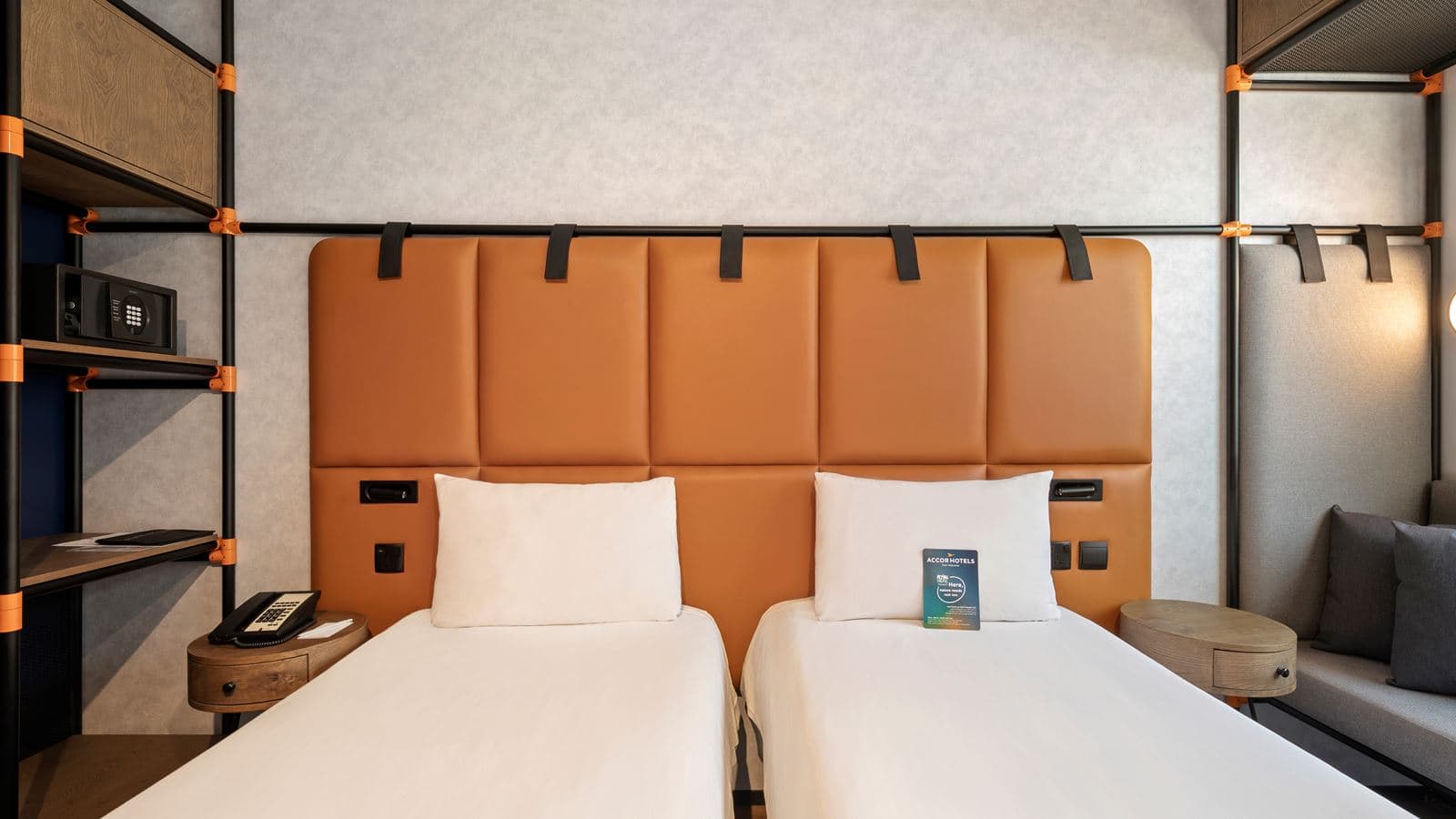 rooms-superior-room