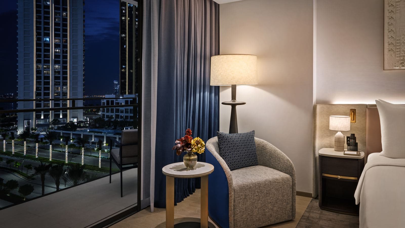 rooms-deluxe-room-twin