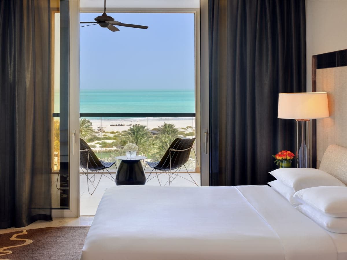 rooms-sea-view-room