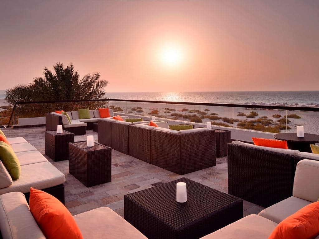 bars-the-rooftop-lounge