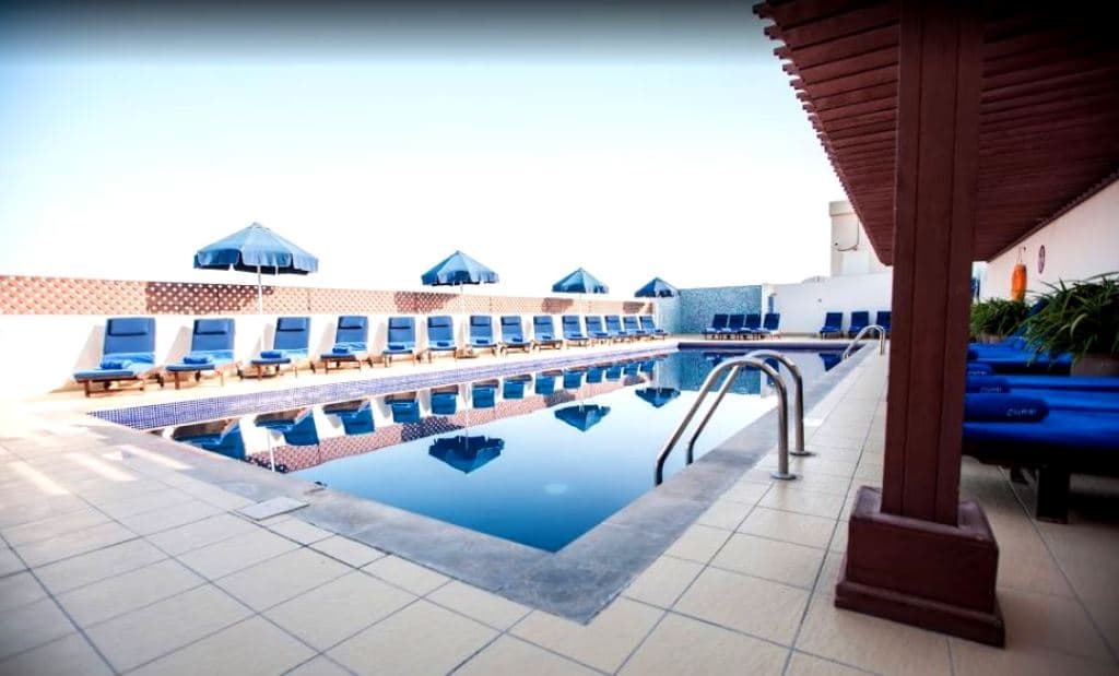 pools-outdoor-pool