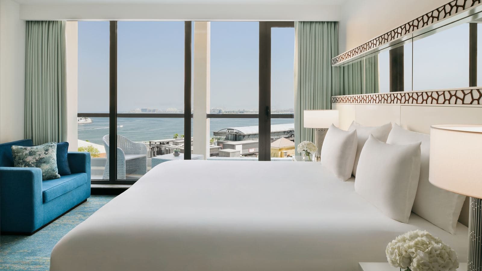 rooms-sea-view-room-with-balcony