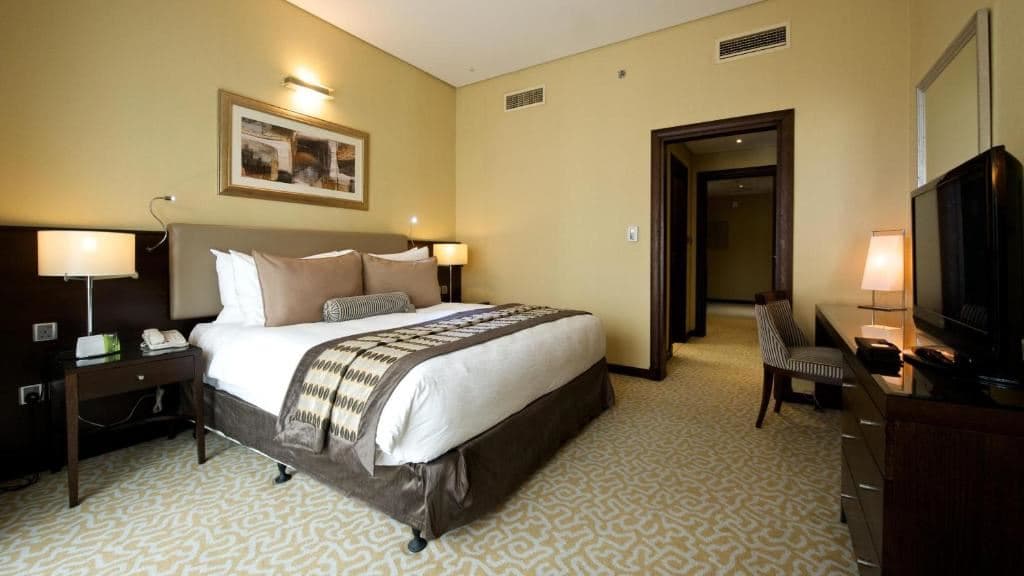 rooms-three-bedroom