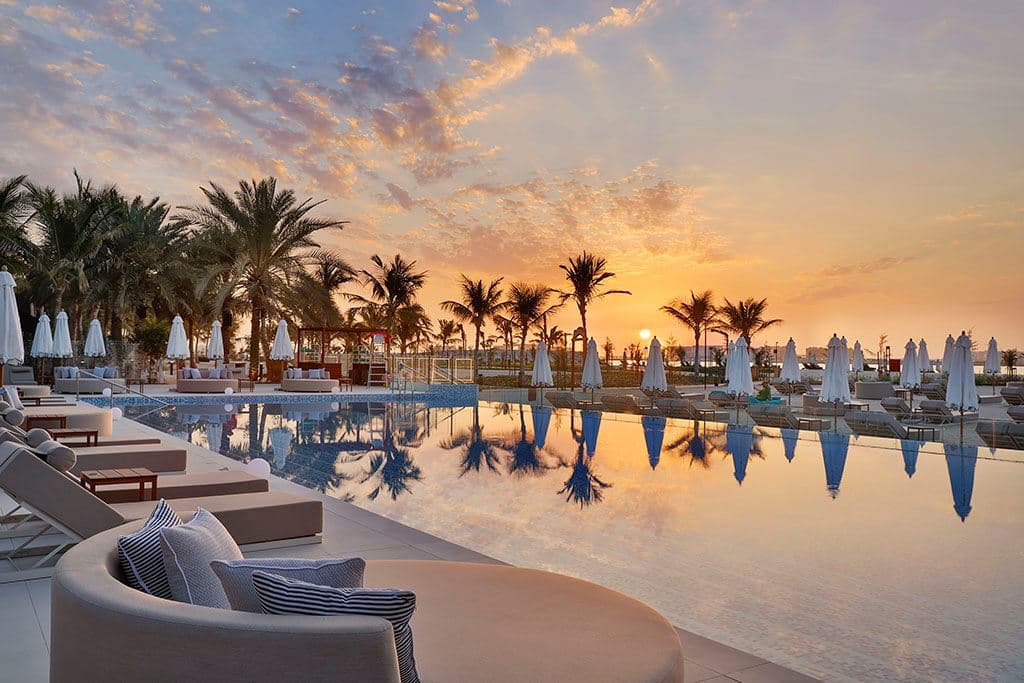 restaurants-sunset-beach-lounge