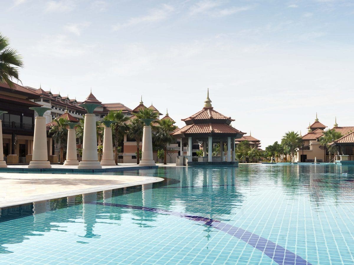 pools-outdoor-pool