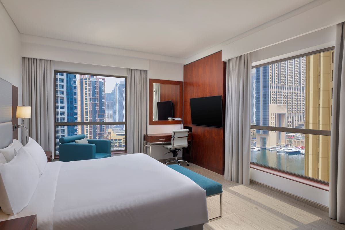rooms-two-bedroom-family-suite-with-balcony
