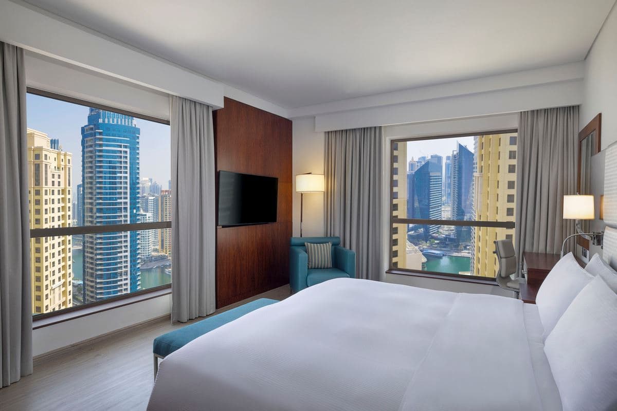 rooms-three-bedroom-family-suite-with-balcony