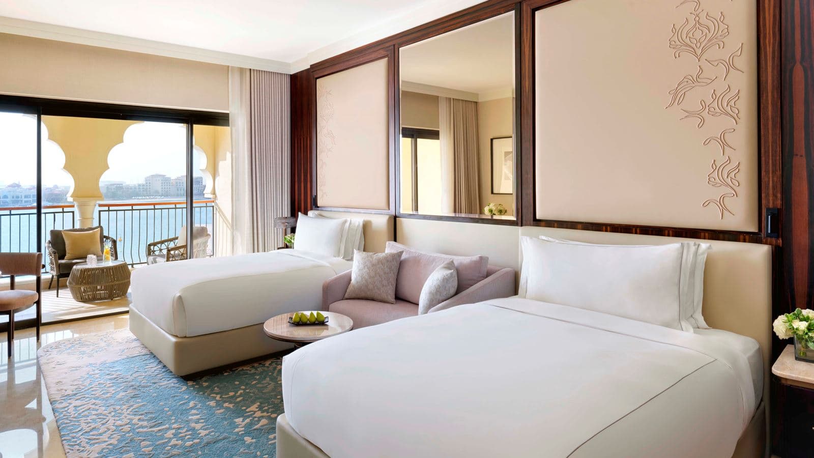 rooms-club-room