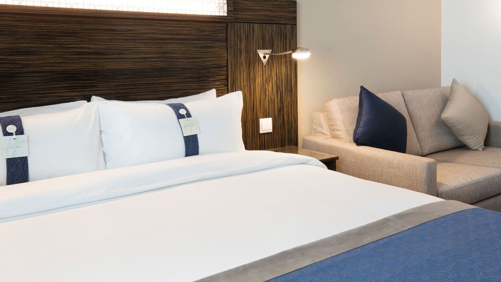rooms-standard-room