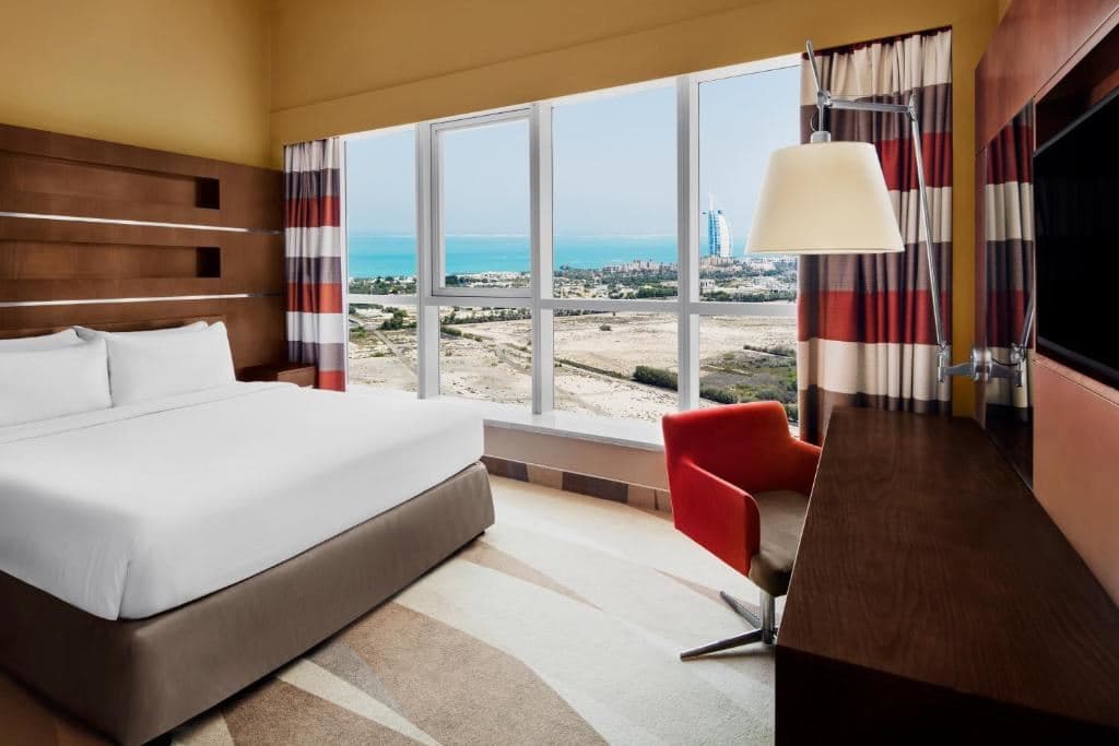 rooms-3-broom-suite