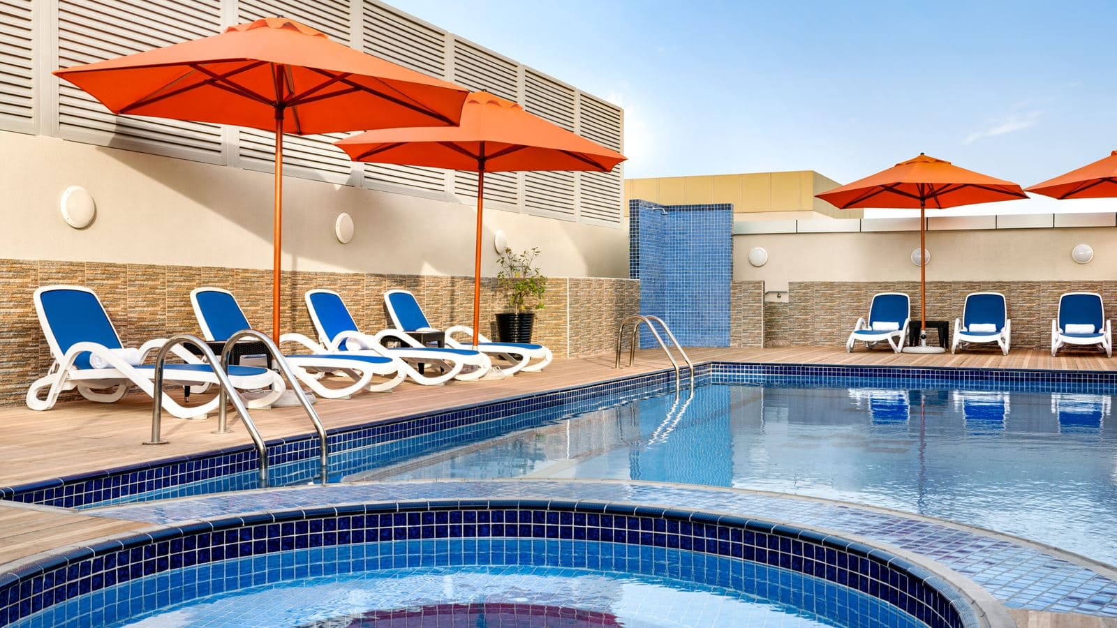 pools-outdoor-pool