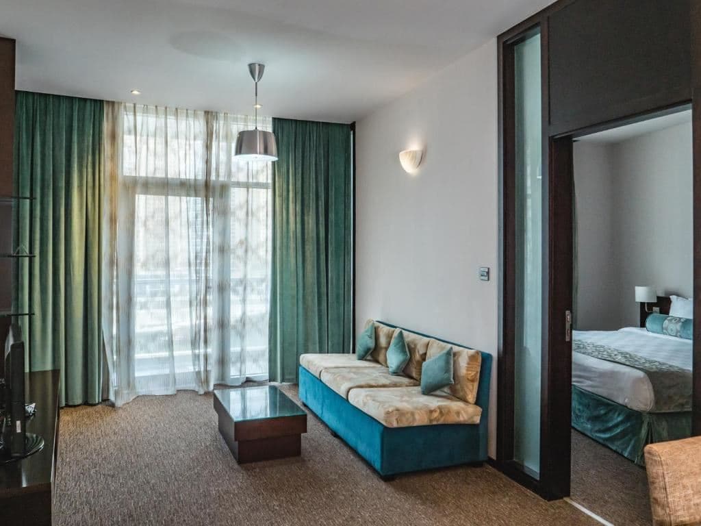rooms-one-bedroom-marina-view