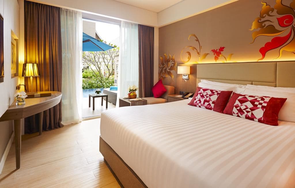 rooms-deluxe-pool-access
