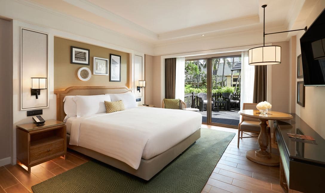 rooms-lanai-room