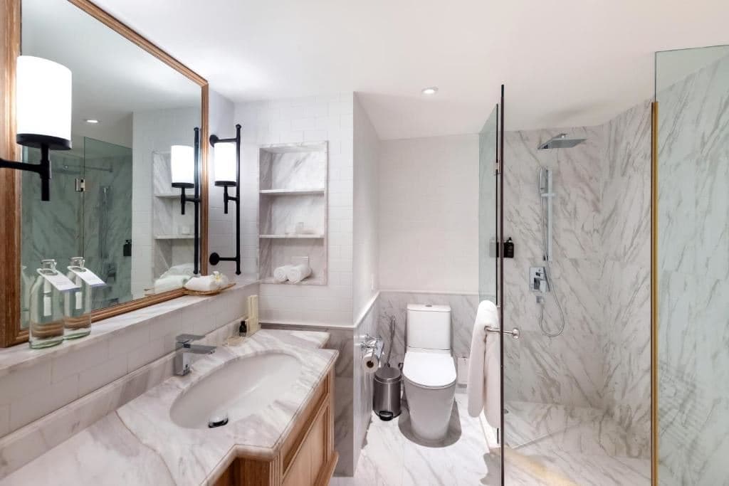 rooms-deluxe-room