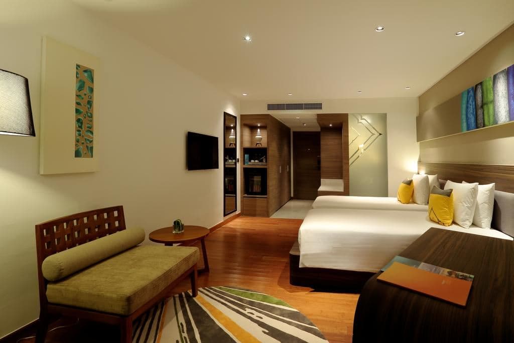 rooms-standard-central-building
