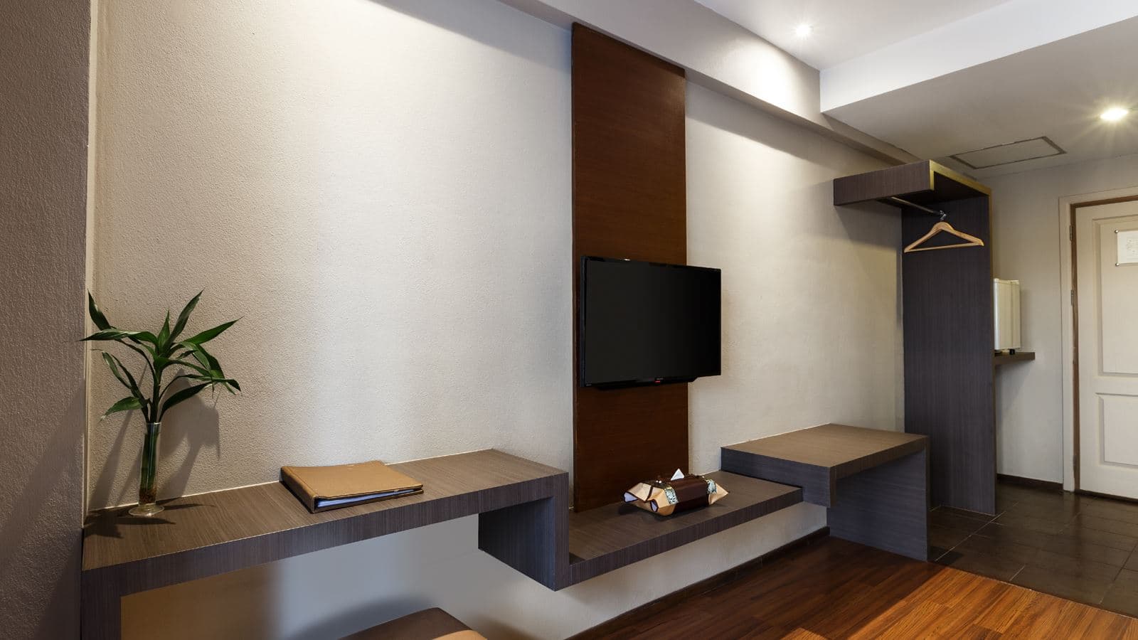rooms-triple-room