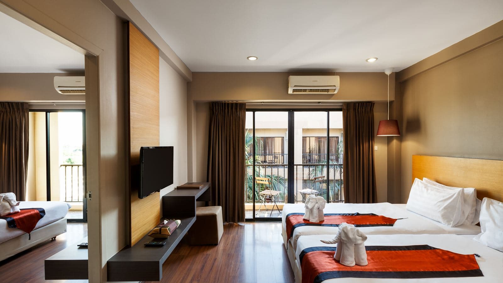 rooms-superior-room