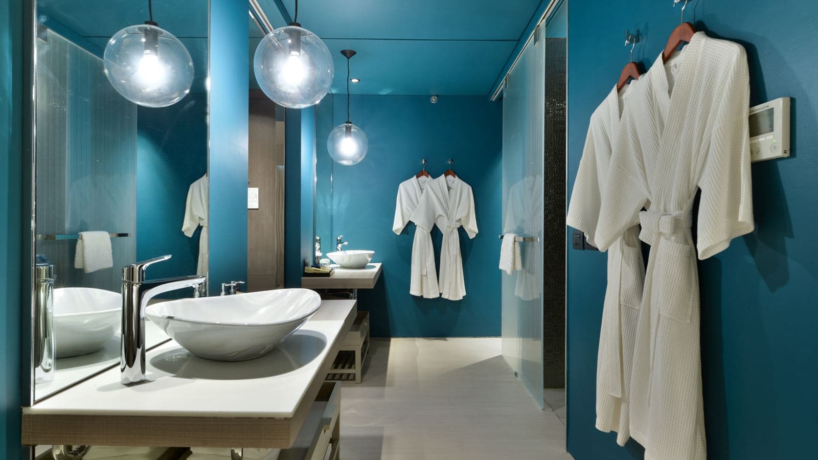 rooms-family-pool-suite