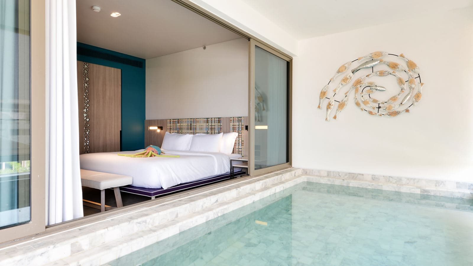 rooms-family-pool-suite
