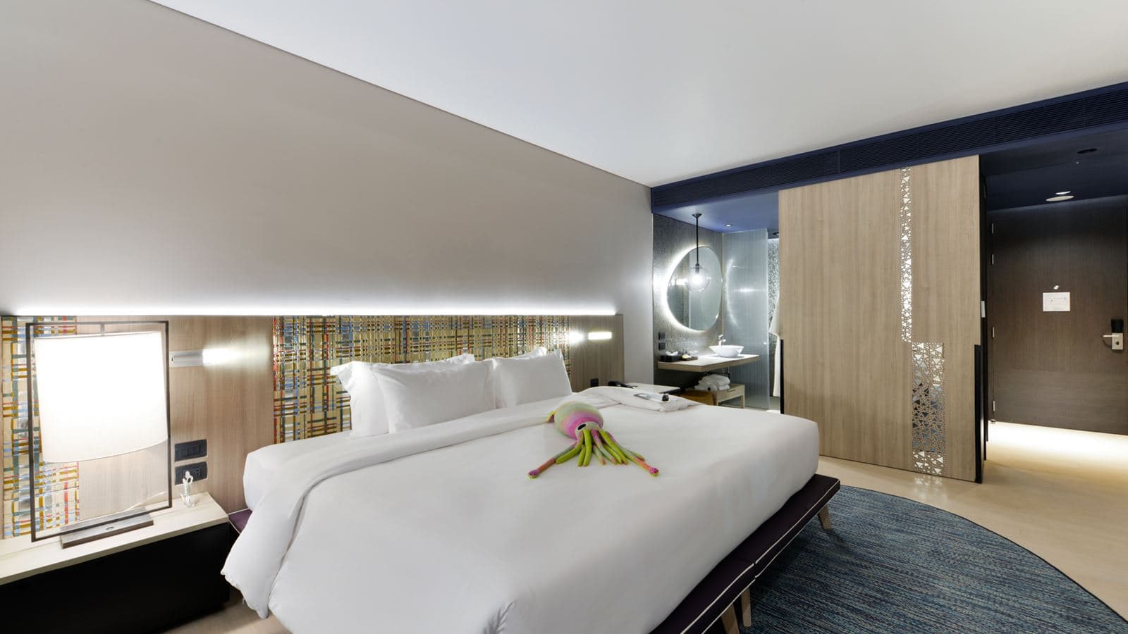 rooms-ocean-front-child-sharing-bed