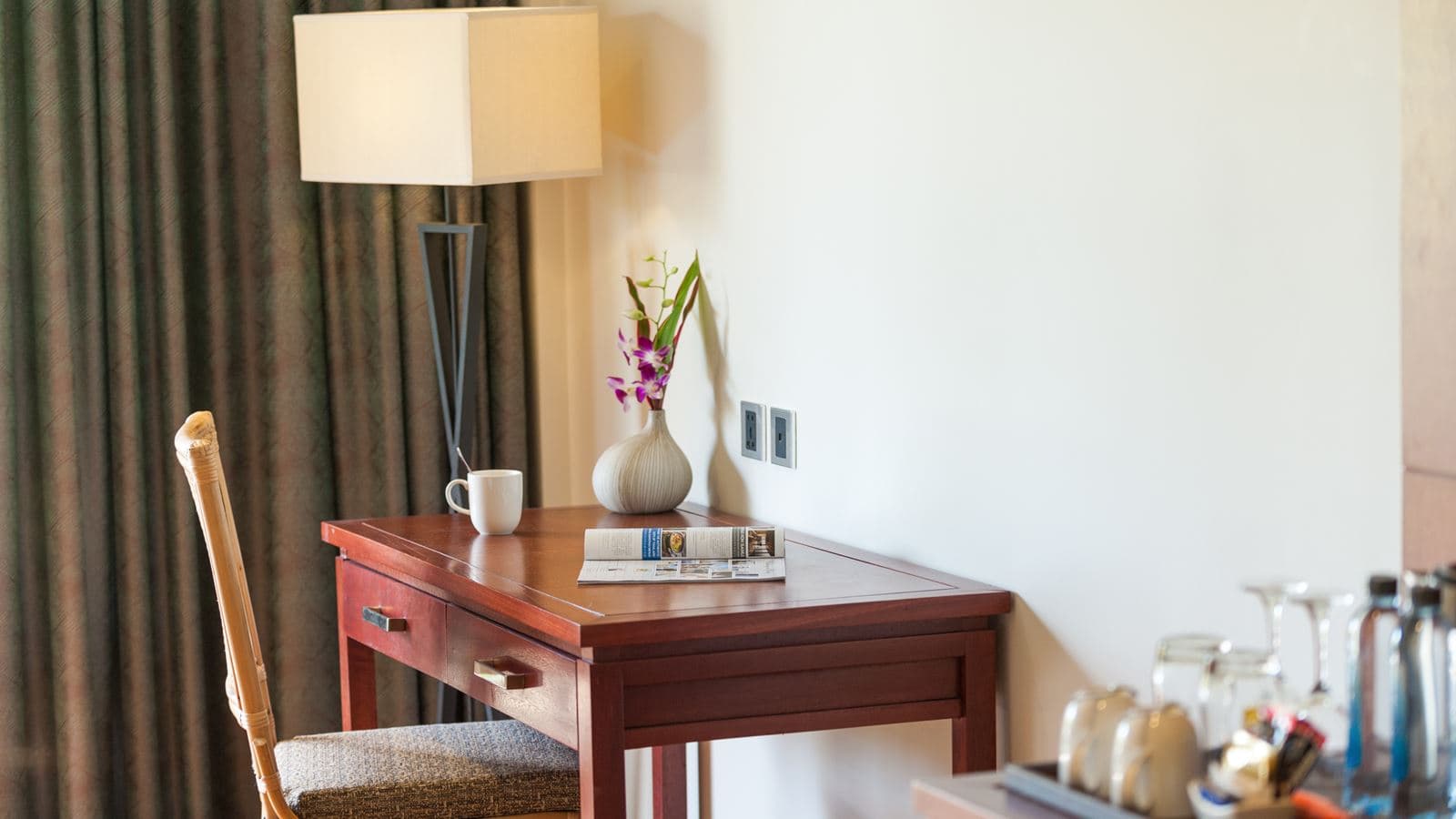 rooms-deluxe-room