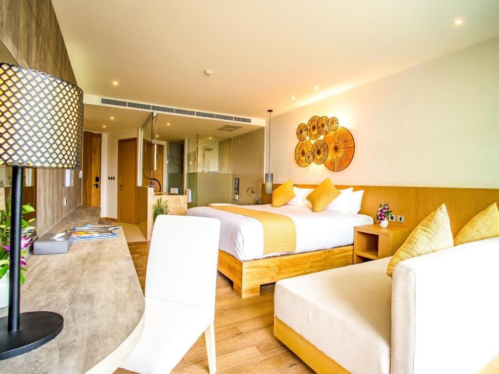 rooms-deluxe-sea-view