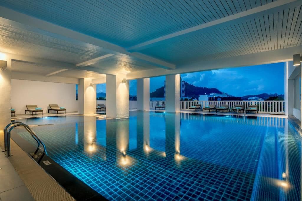 pools-outdoor--indoor-pool