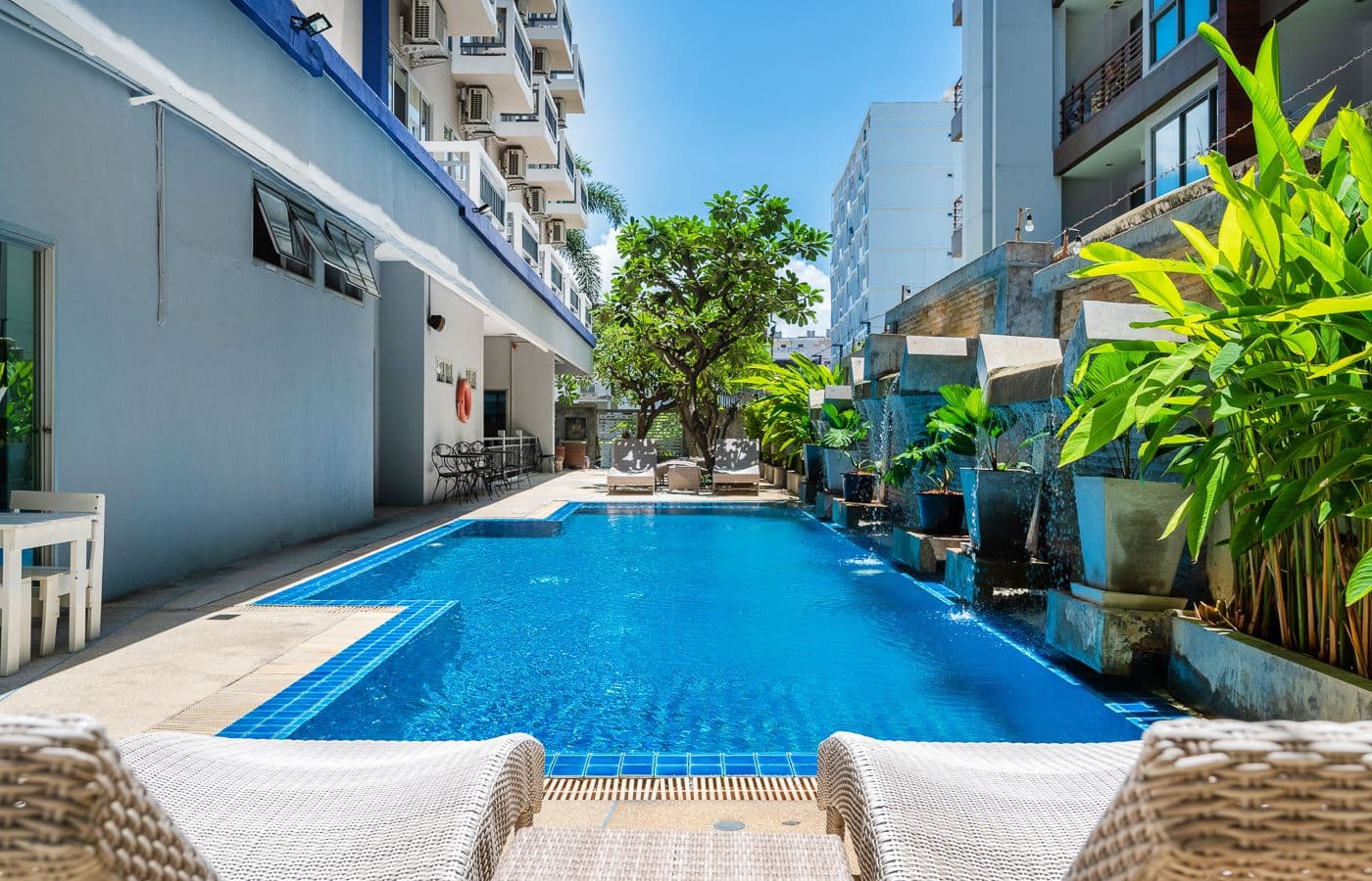 pools-outdoor-pool