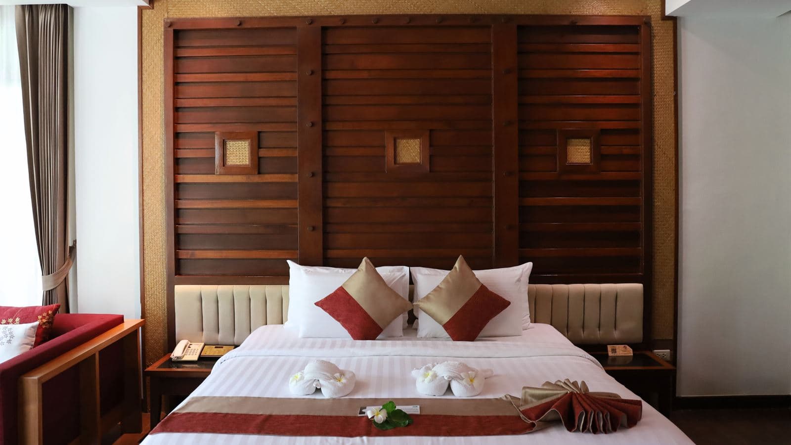 rooms-jacuzzi-villa