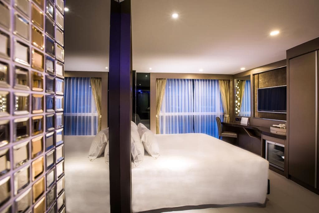 rooms-superior-room