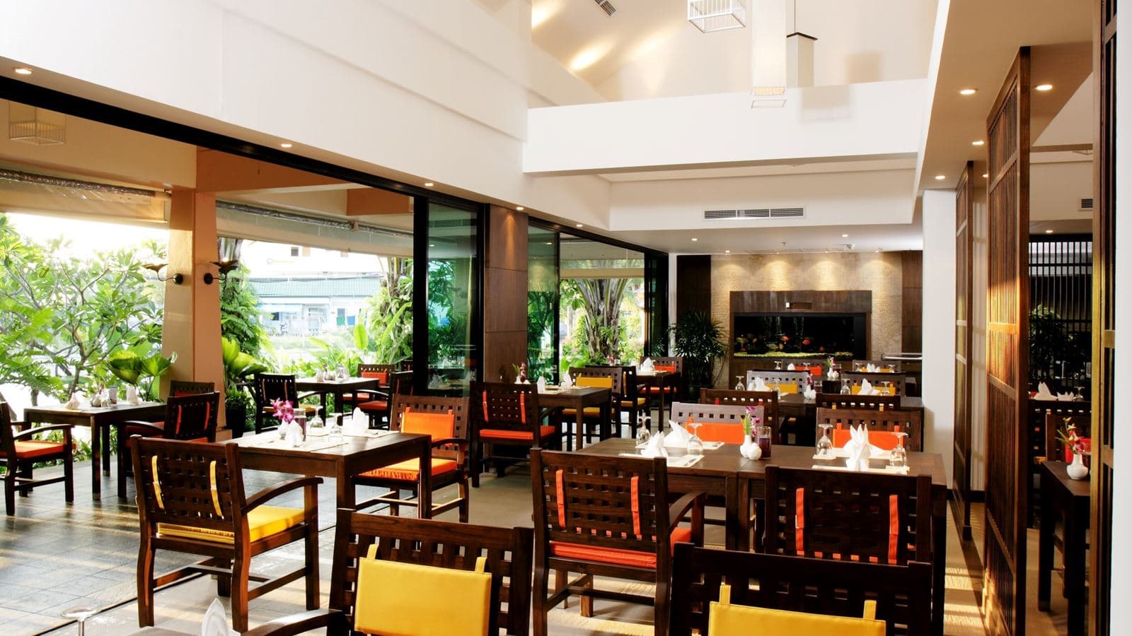 restaurants-tropicana-restaurant