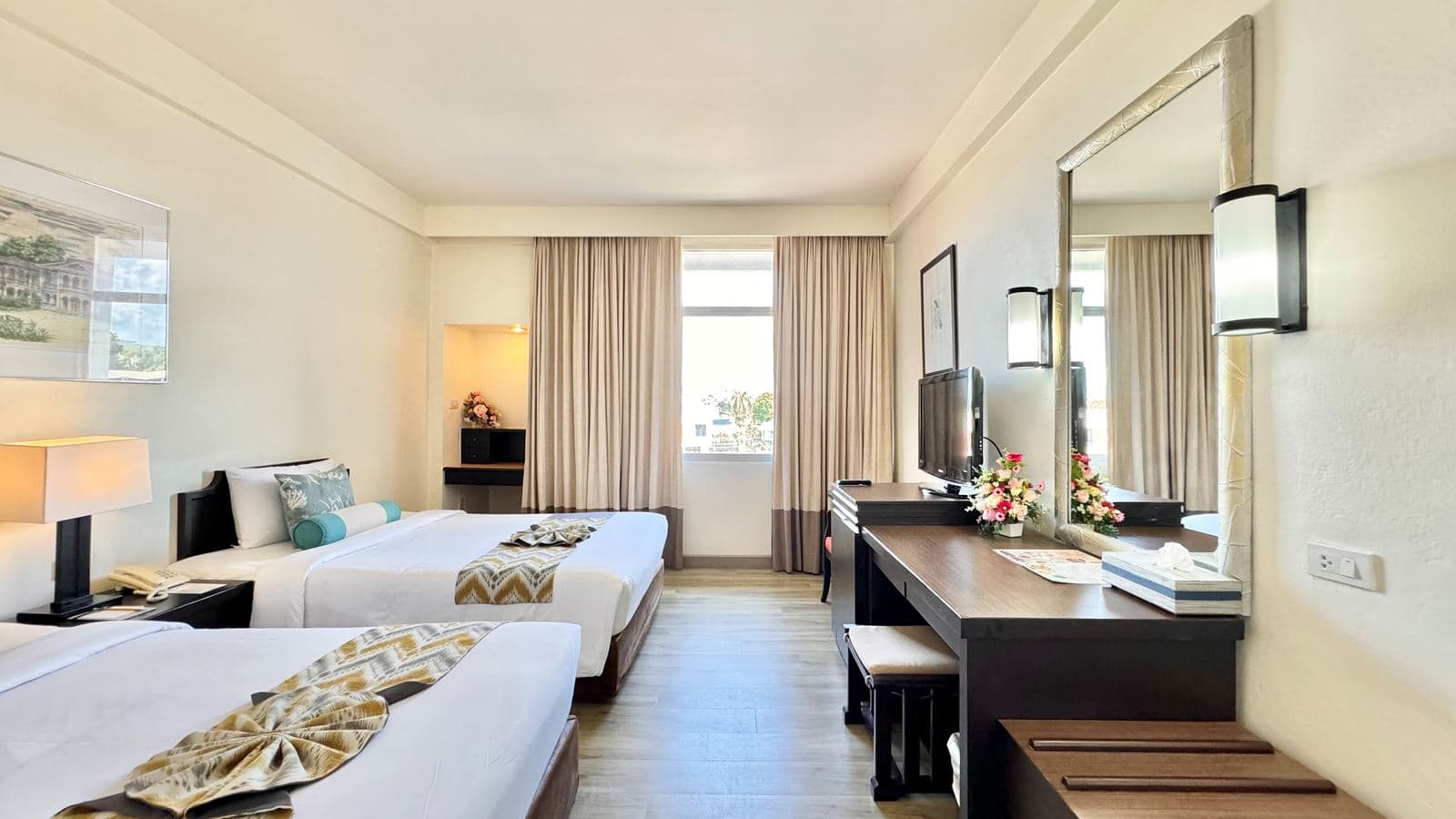 rooms-superior-room