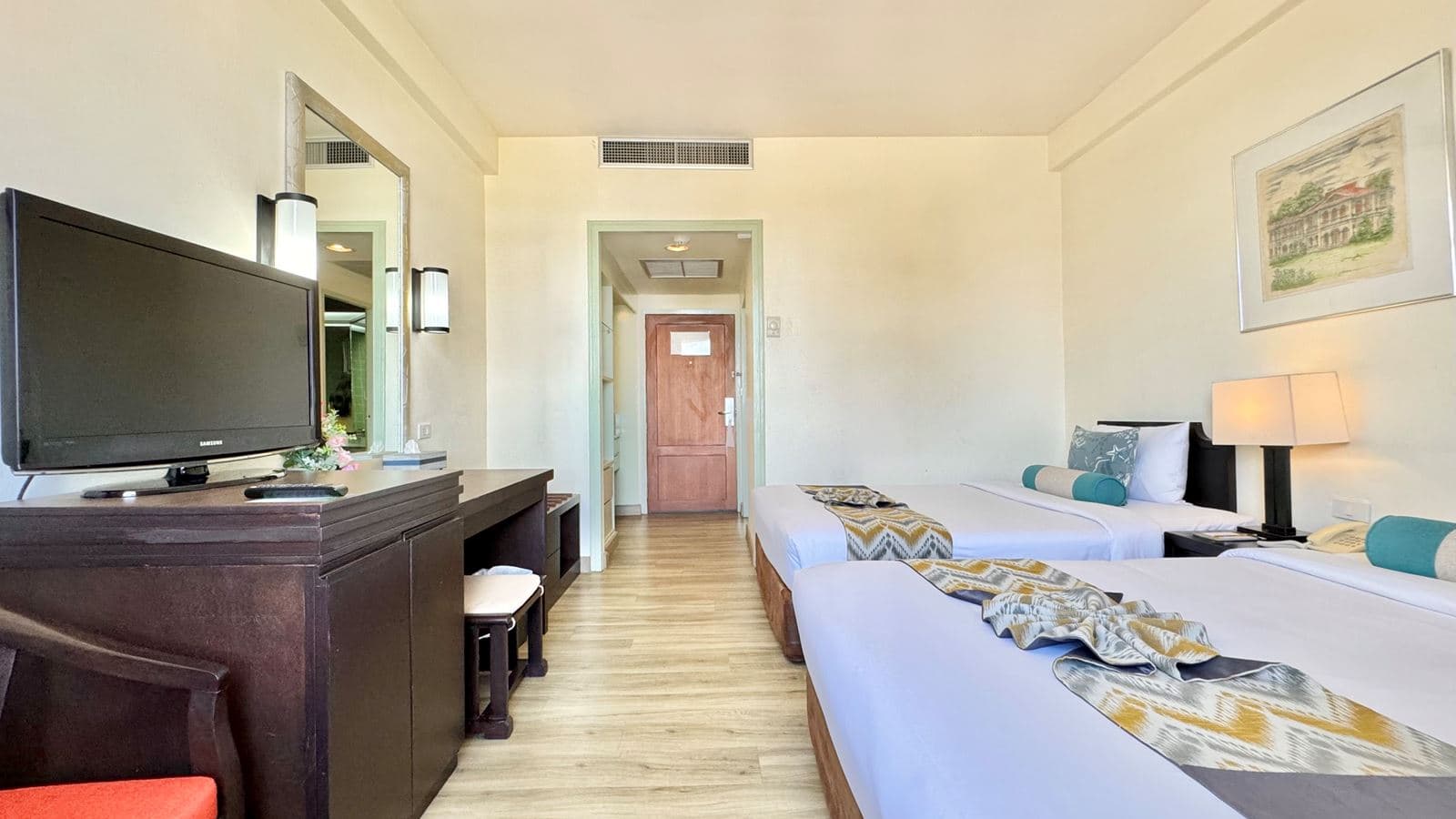 rooms-superior-room